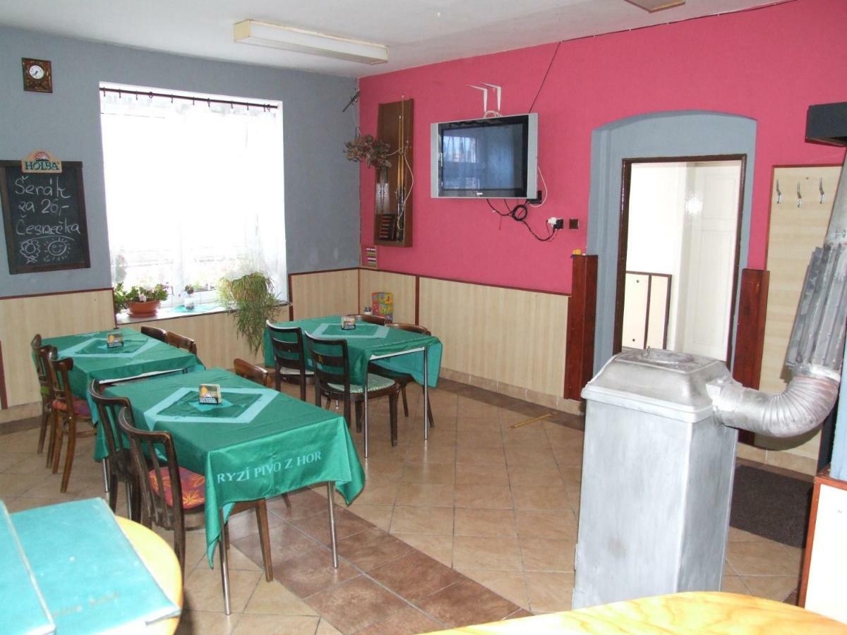 Hostinec Na Navsi Javornik  Exterior photo